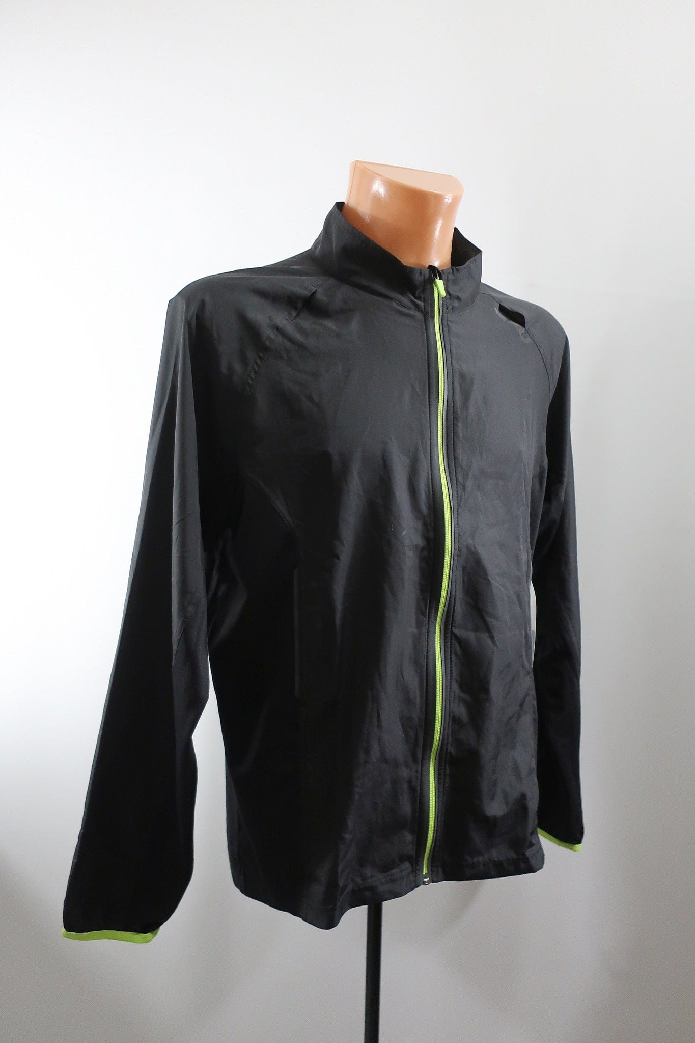 2XU vyriškas naujas sportinis švarkas L/XL dydis