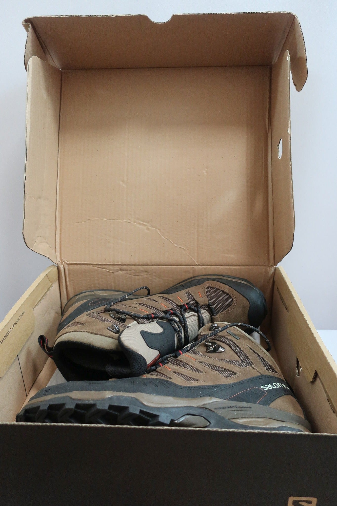 SALOMON nauji laisvalaikio, žygio batai su Gore-Tex 40 dydis