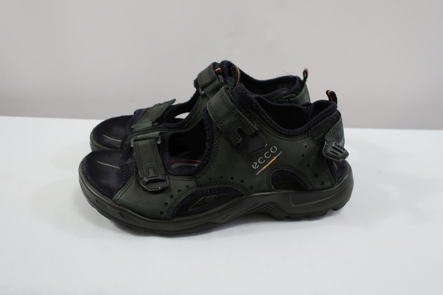 ECCO odiniai sandalai 42 dydis