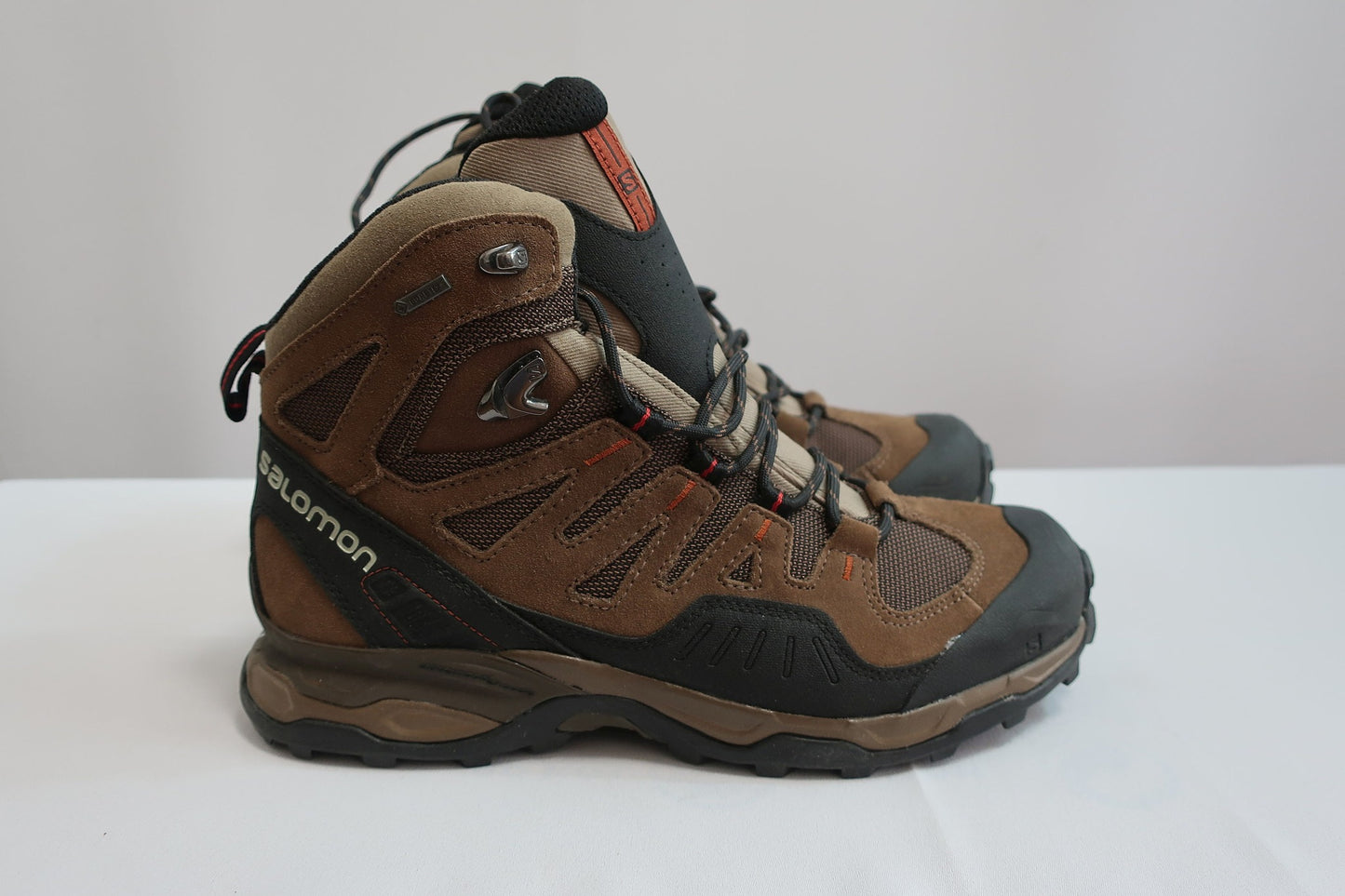 SALOMON nauji laisvalaikio, žygio batai su Gore-Tex 40 dydis