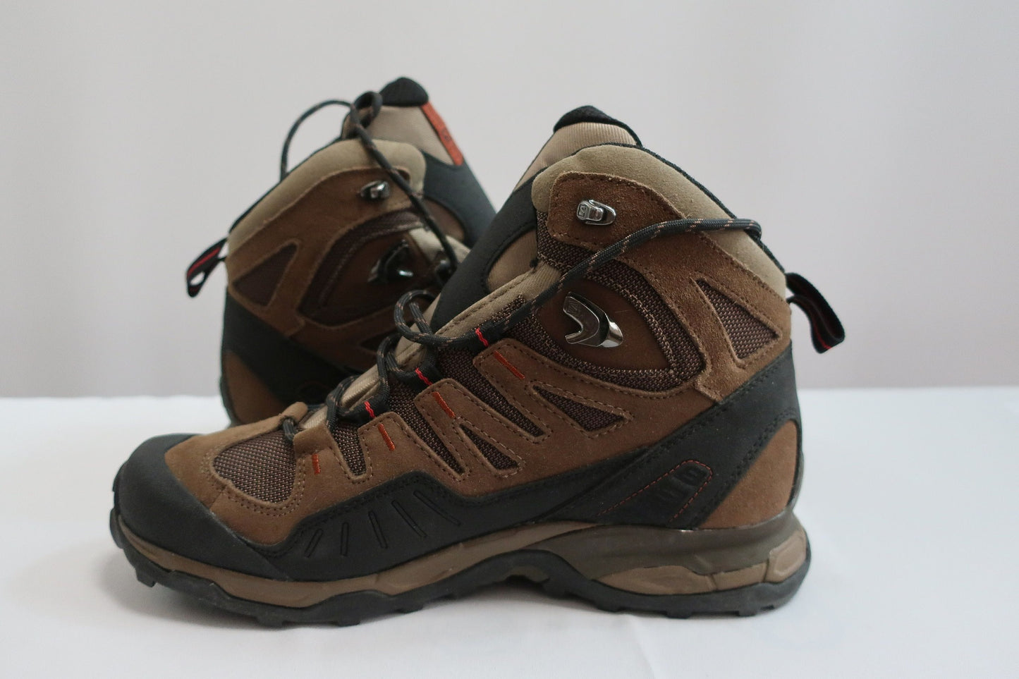 SALOMON nauji laisvalaikio, žygio batai su Gore-Tex 40 dydis