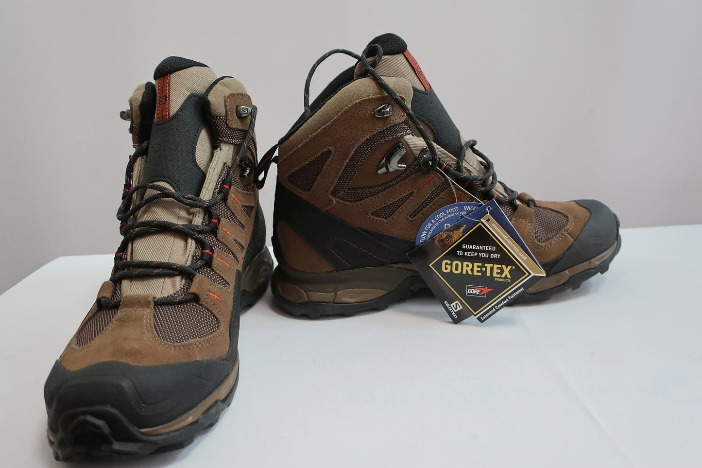 SALOMON nauji laisvalaikio, žygio batai su Gore-Tex 40 dydis