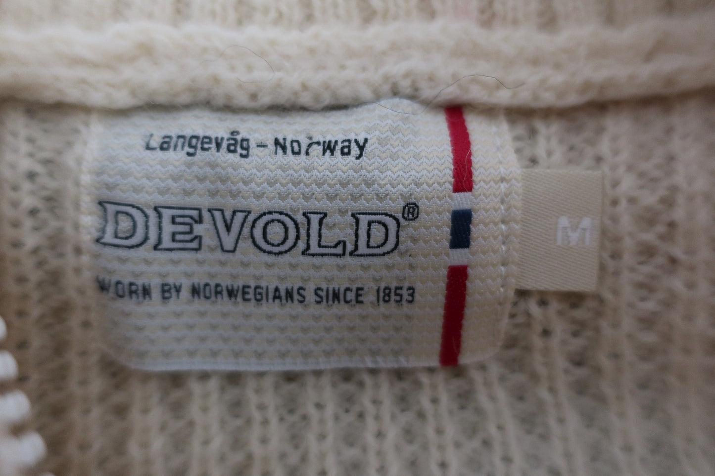 DEVOLD moteriškas naujas vilnonis megztinis M dydis