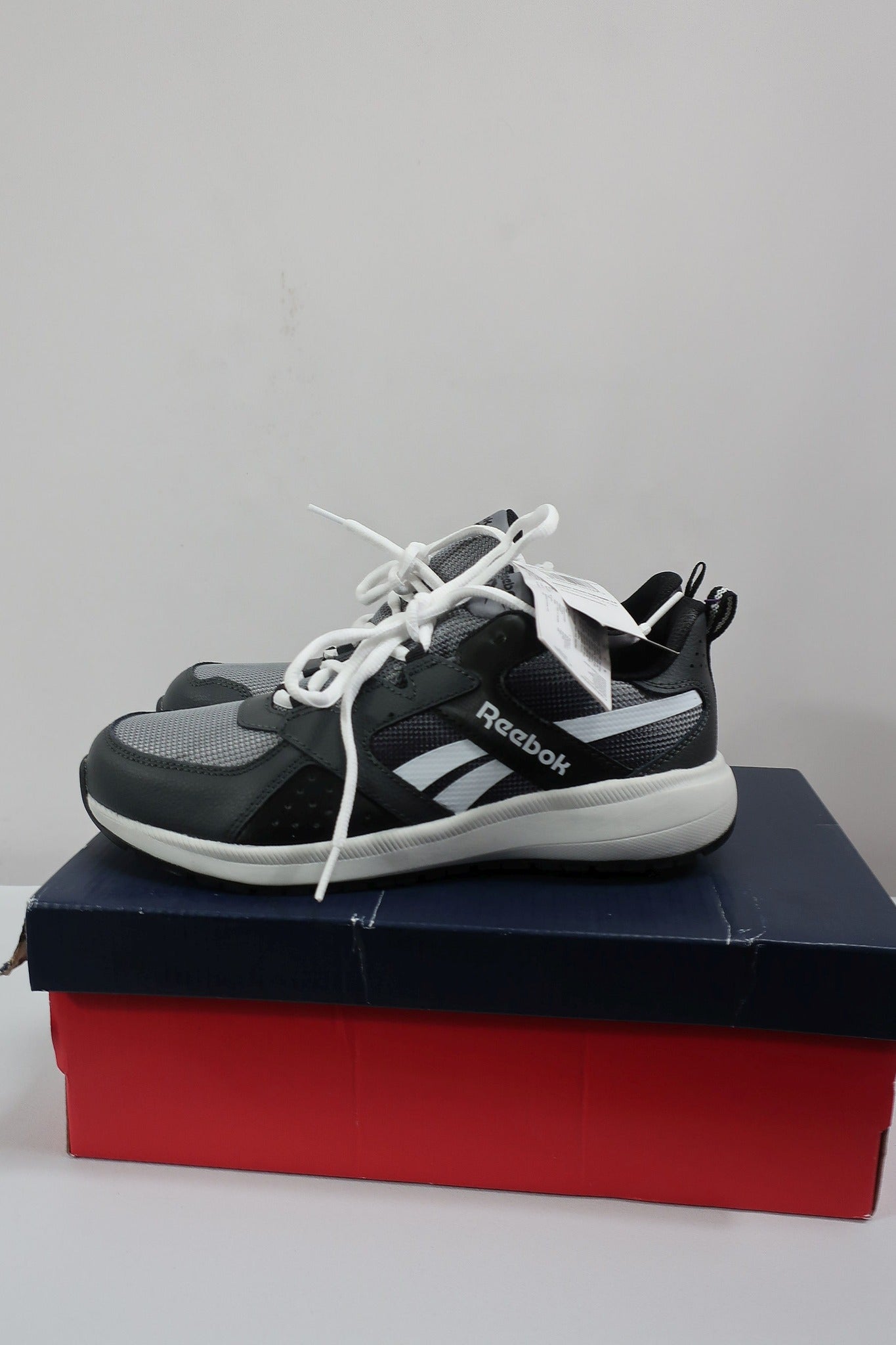 REEBOK nauji laisvalaikio sportiniai batai 38 dydis