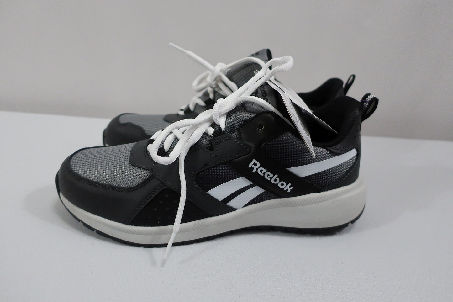 REEBOK nauji laisvalaikio sportiniai batai 38 dydis