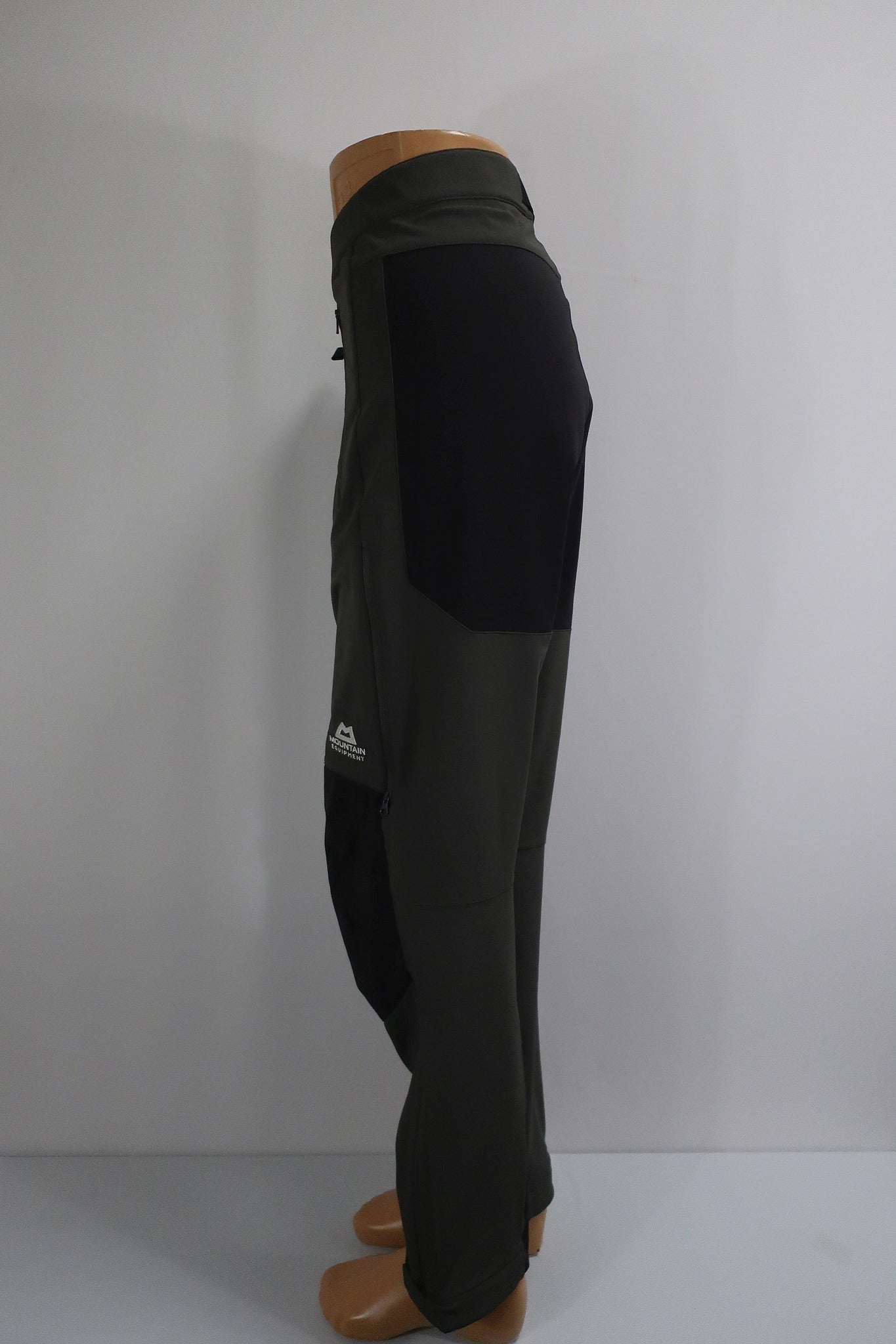 MOUNTAIN EQUIPMENT vyriškos softšelinės laisvalaikio, trekingo kelnės L/XL dydis