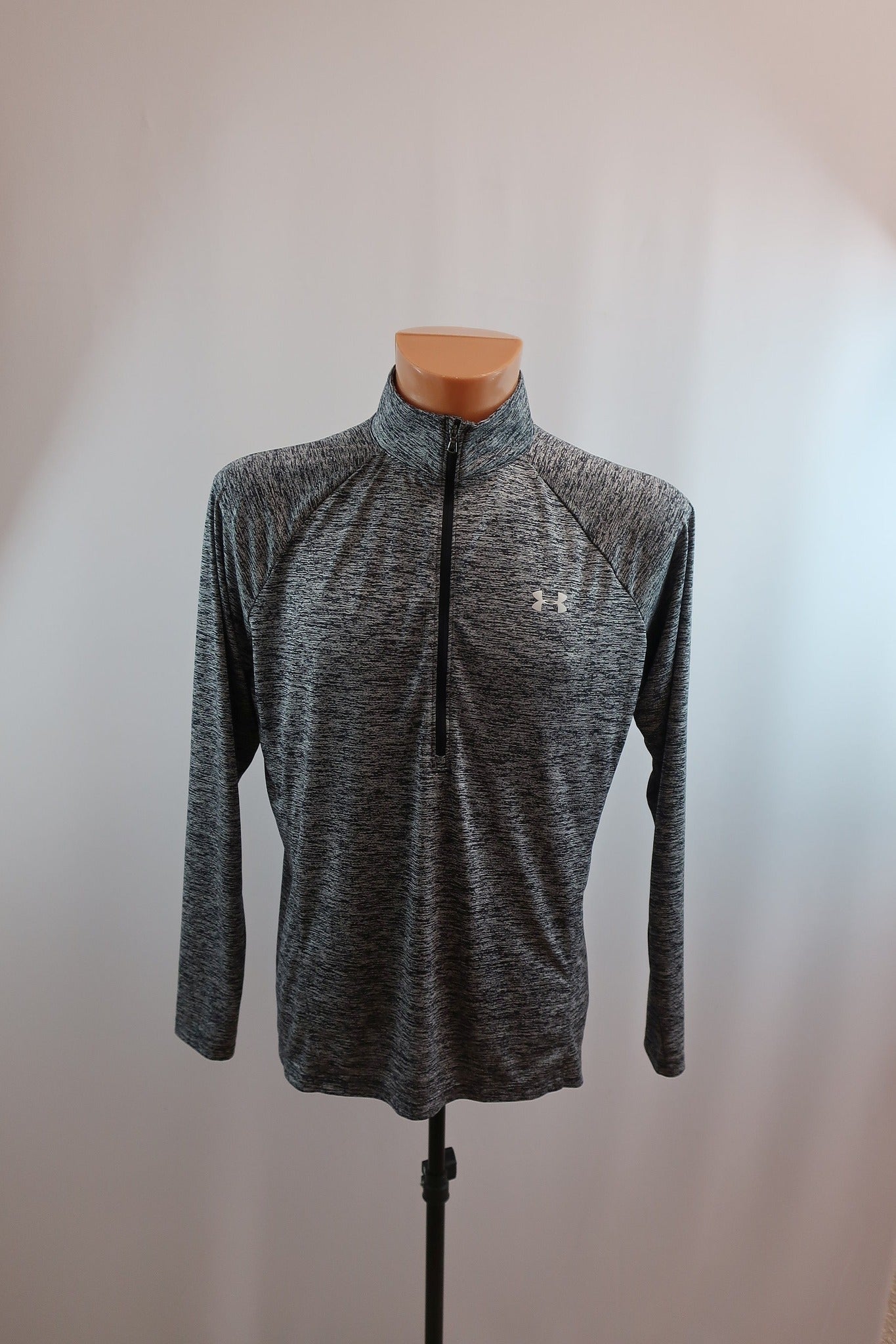 UNDER ARMOUR vyriški sportiniai marškinėliai L/XL dydis