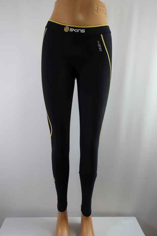 SKINS vyriškos kompresinės sportinės tamprės M/L dydis