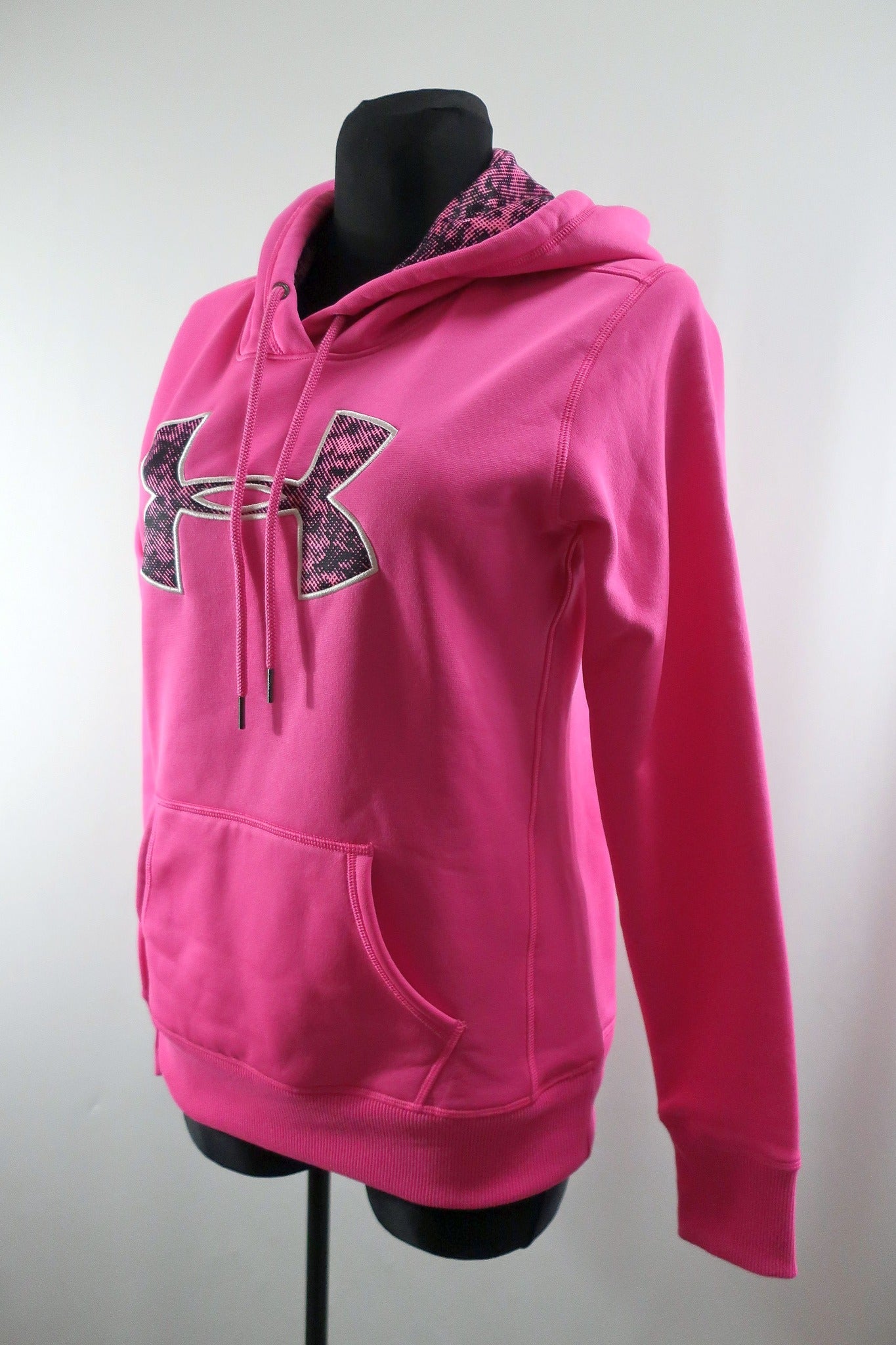 UNDER ARMOUR moteriškas džemperis M dydis