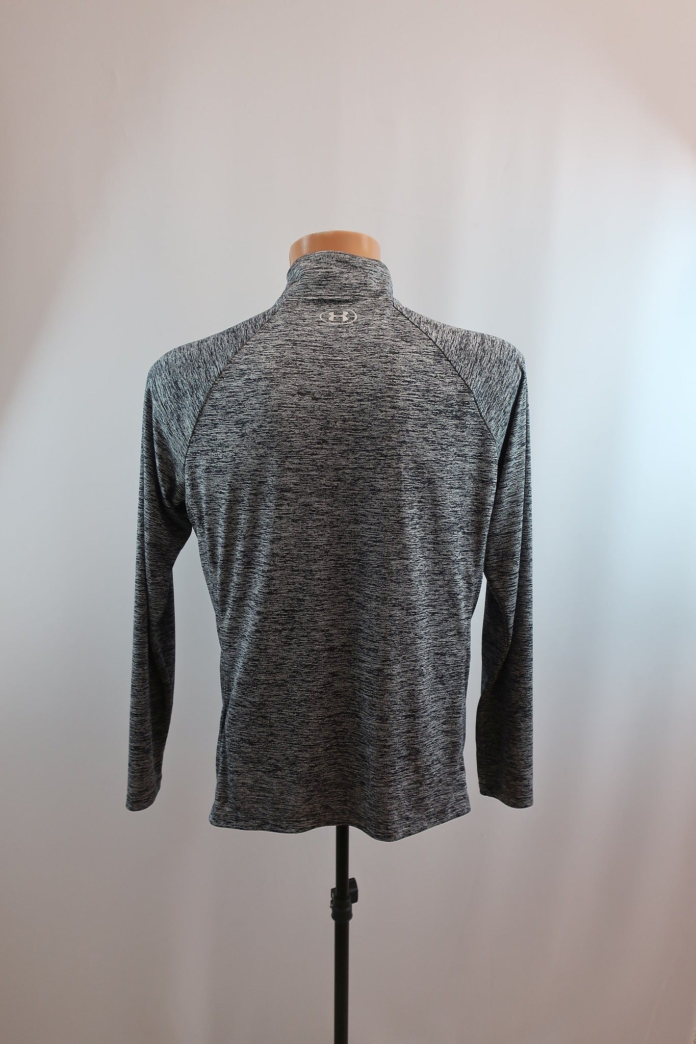UNDER ARMOUR vyriški sportiniai marškinėliai L/XL dydis