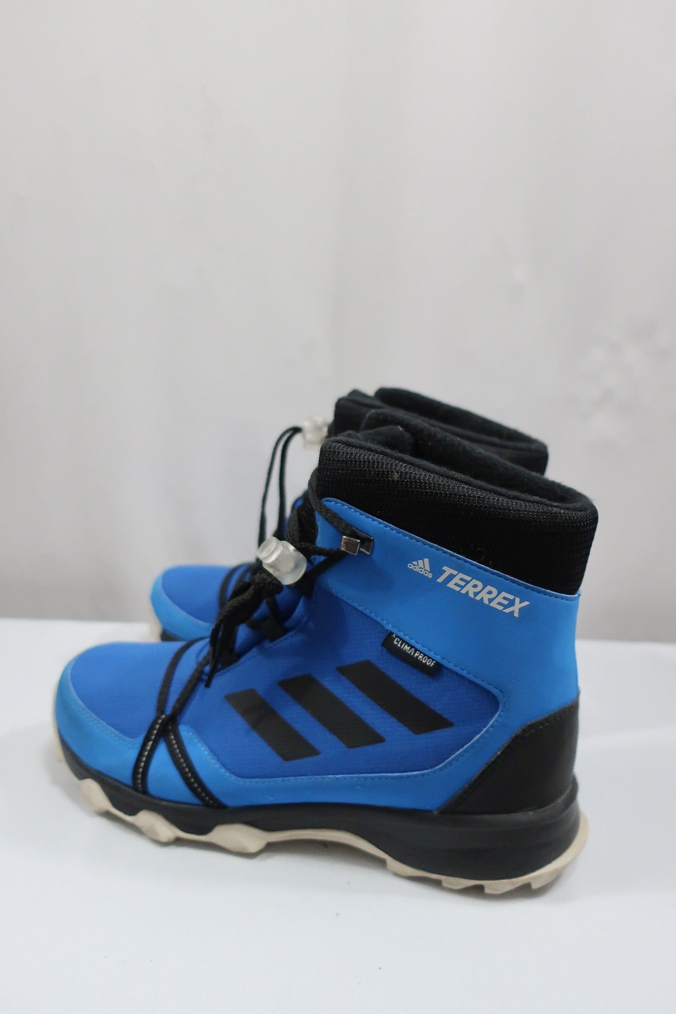 ADIDAS TERREX aulinukai su Primaloft 37/37,5 dydis