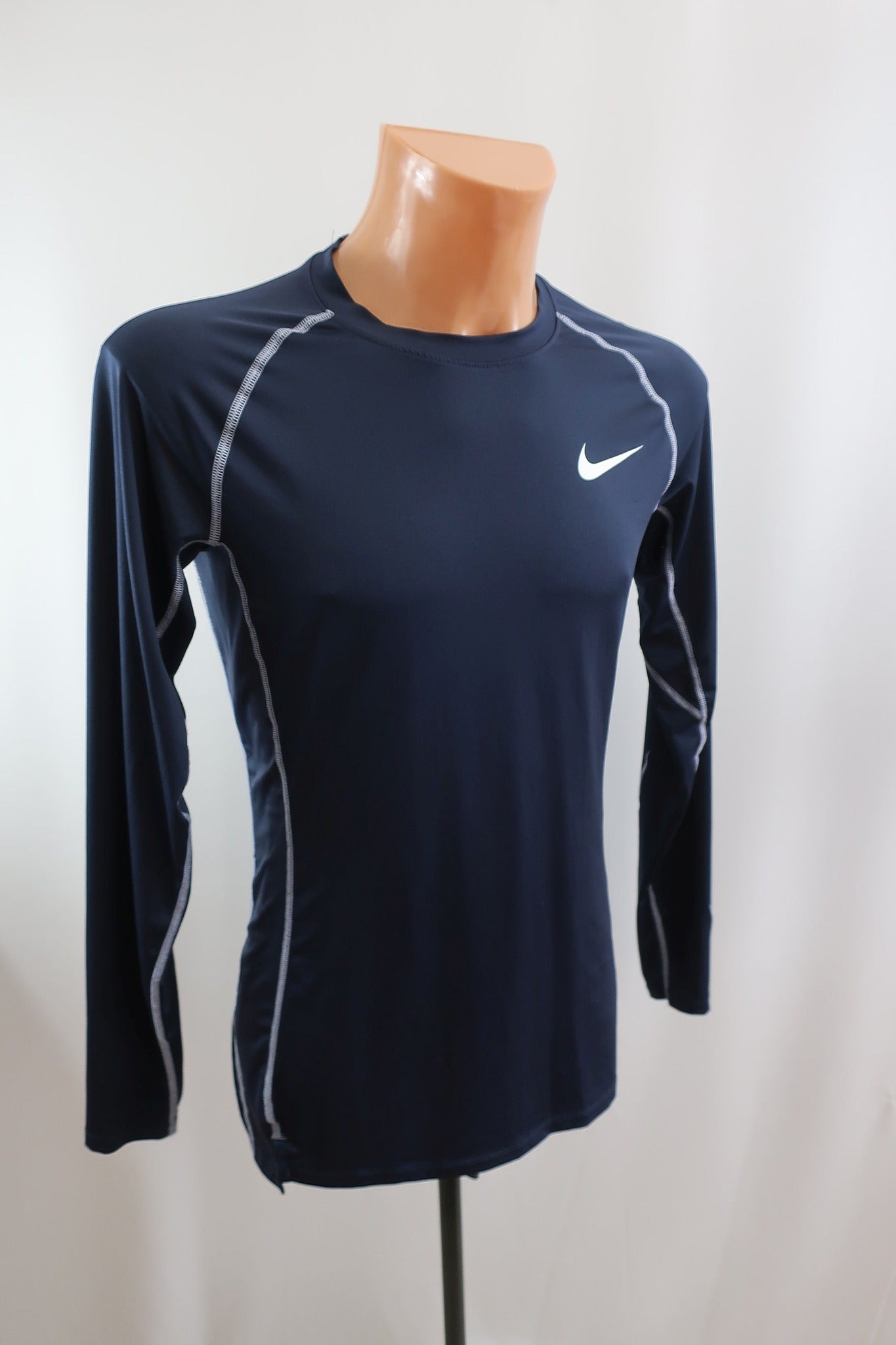 NIKE PRO vyriški sportiniai marškinėliai L dydis