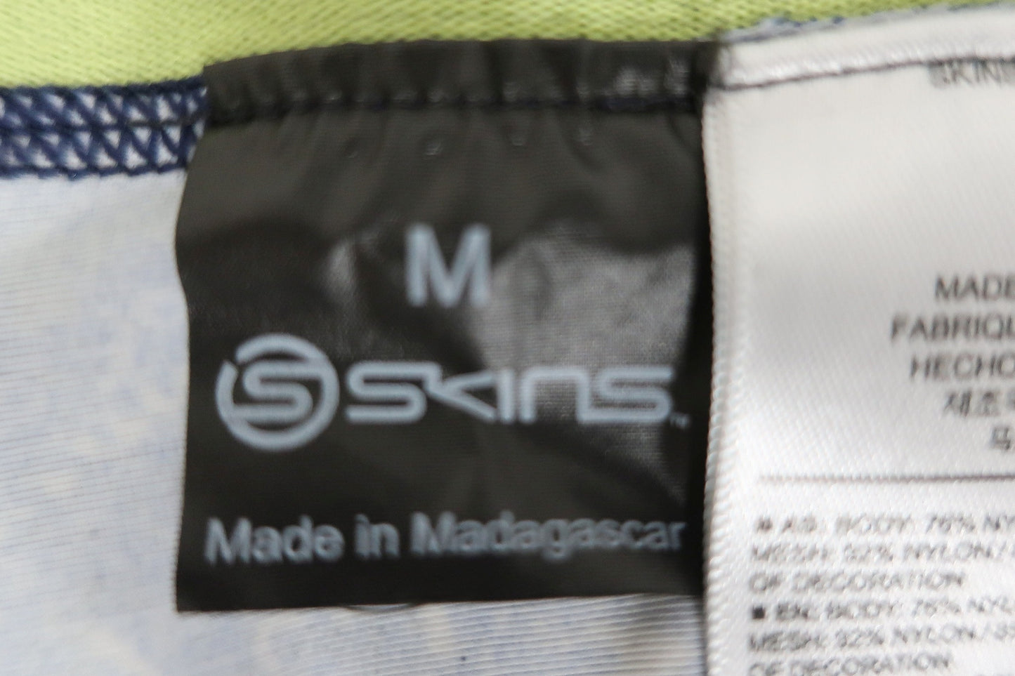 SKINS moteriškos kompresinės sportinės tamprės/ilgesni šortai M dydis