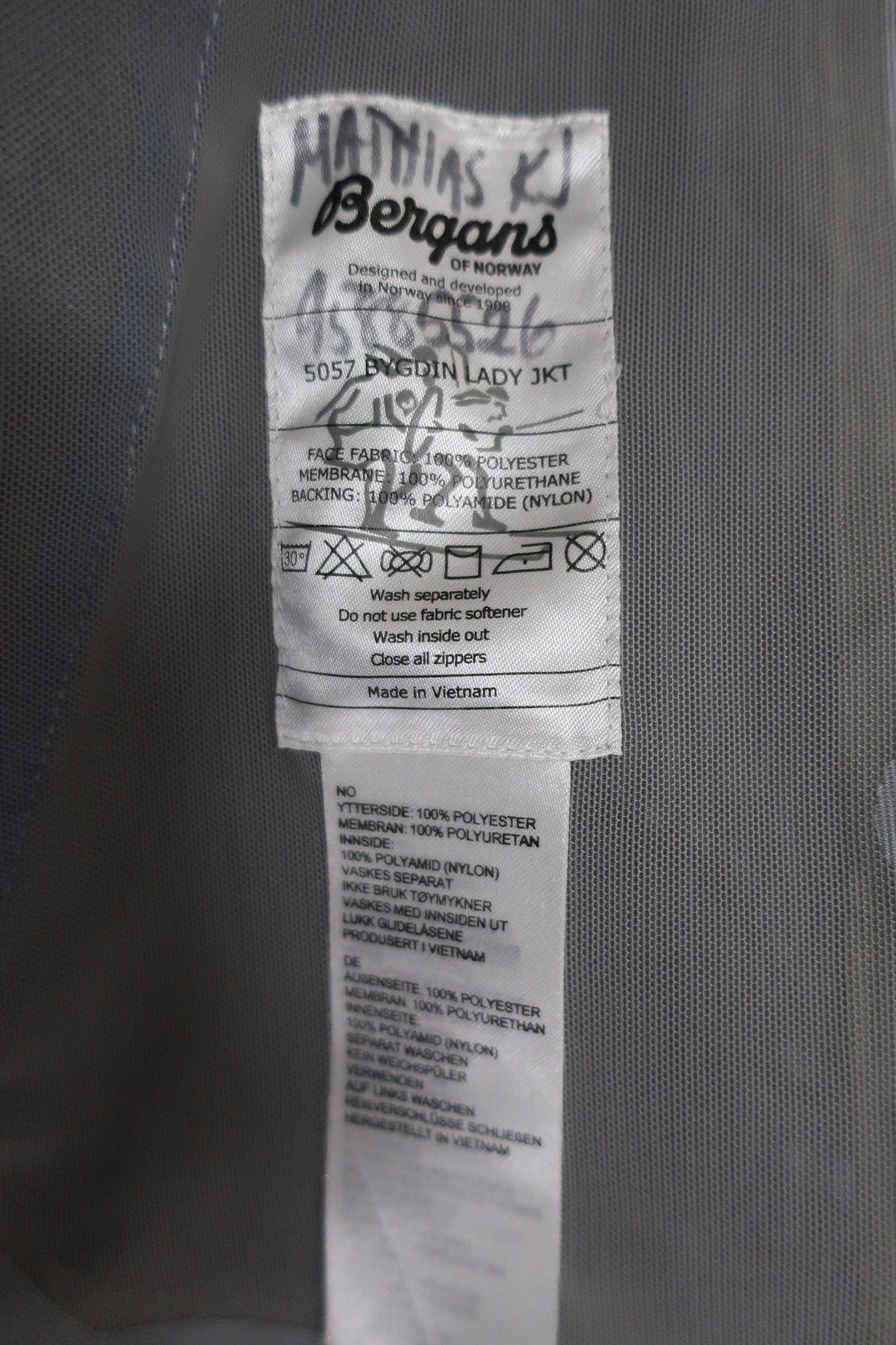 BERGANS moteriška membraninė striukė S dydis.