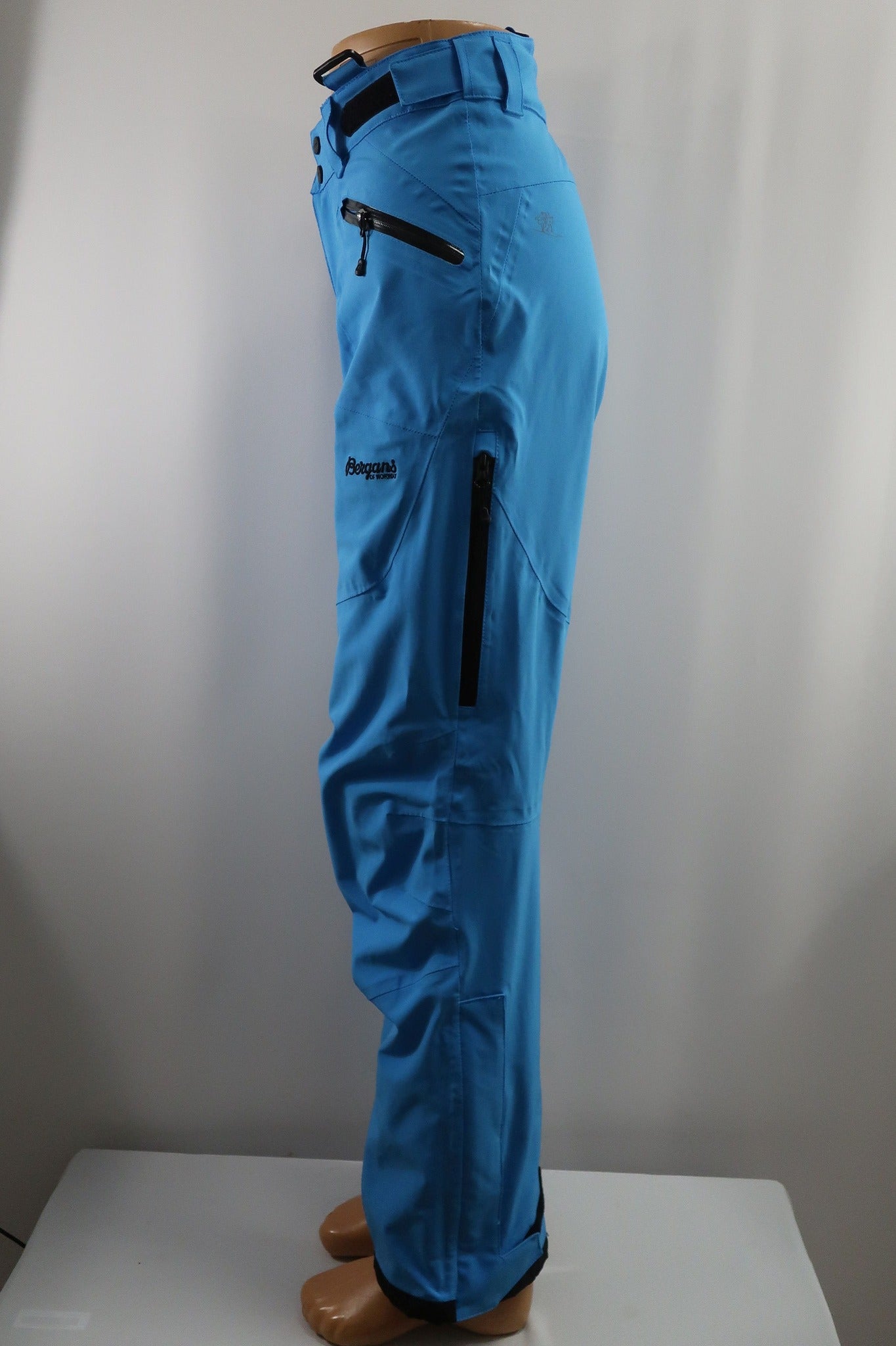 BERGANS vyriškos membraninės laisvalaikio kelnės S/M dydis