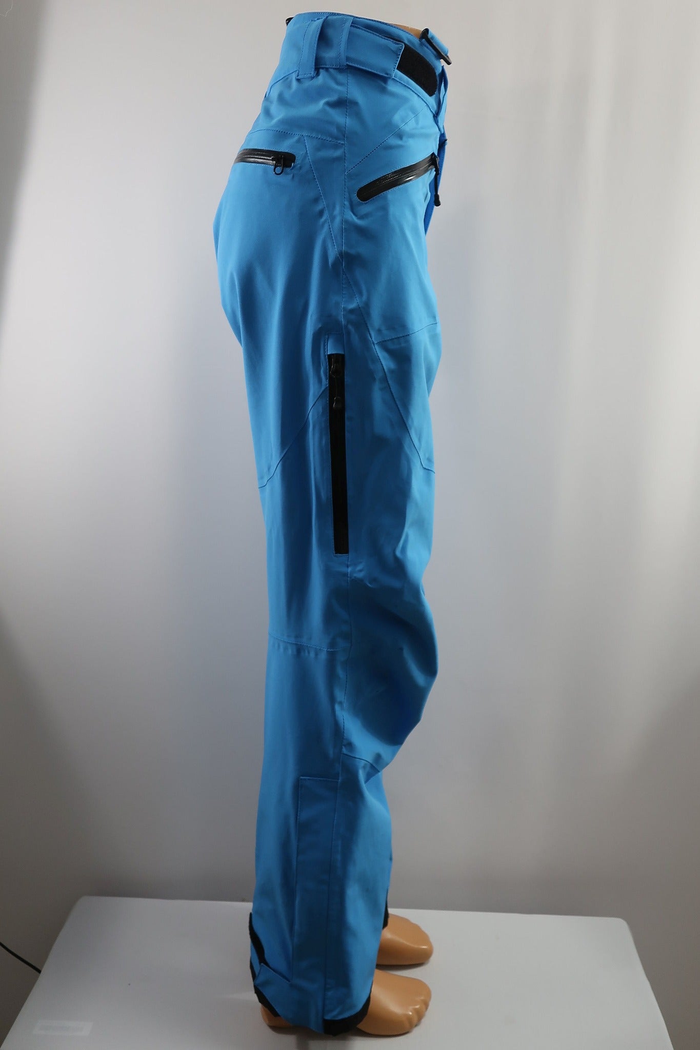 BERGANS vyriškos membraninės laisvalaikio kelnės S/M dydis