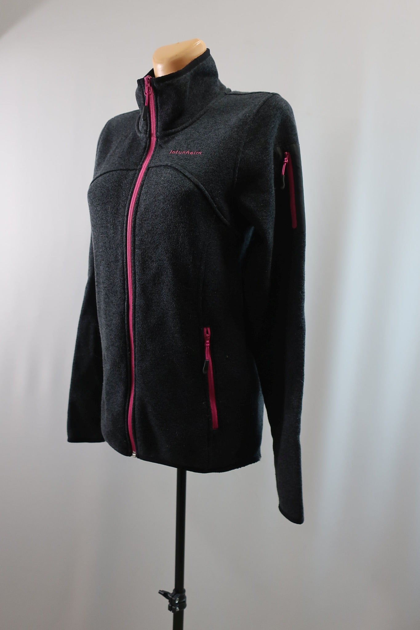 JOTUNHEIM moteriškas šiltukas 40 dydis