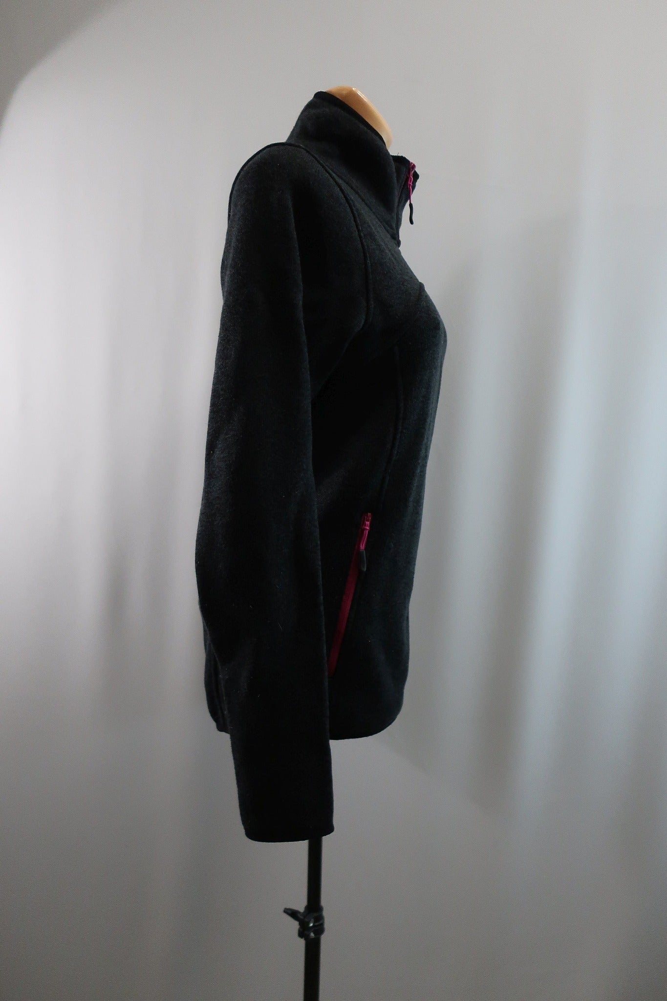 JOTUNHEIM moteriškas šiltukas 40 dydis