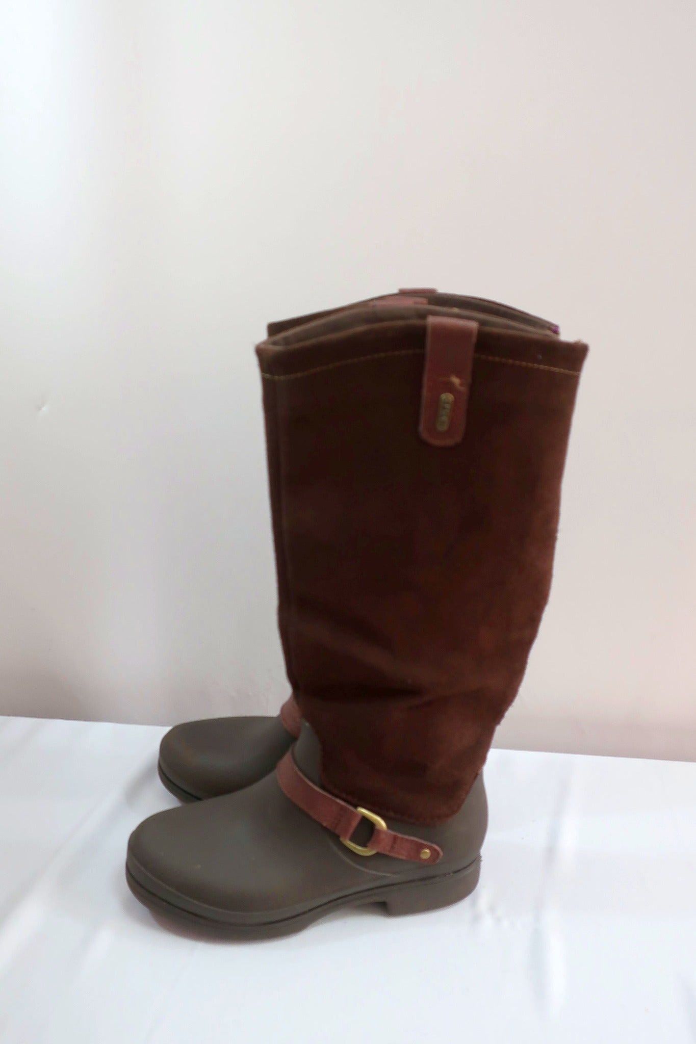 CROCS ilgaauliai odiniai batai 38,5 dydis