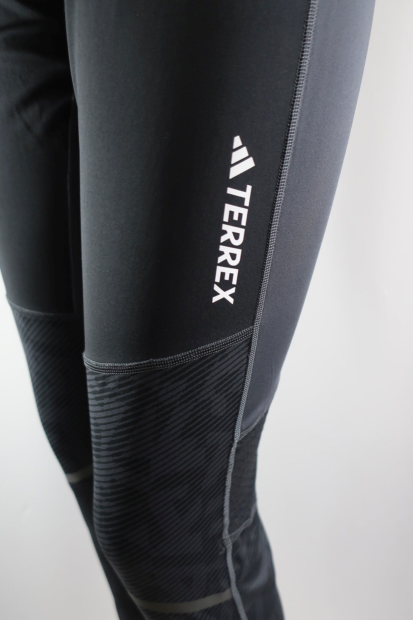 ADIDAS TERREX moteriškos sportinės, laivalaikio tamprės L dydis