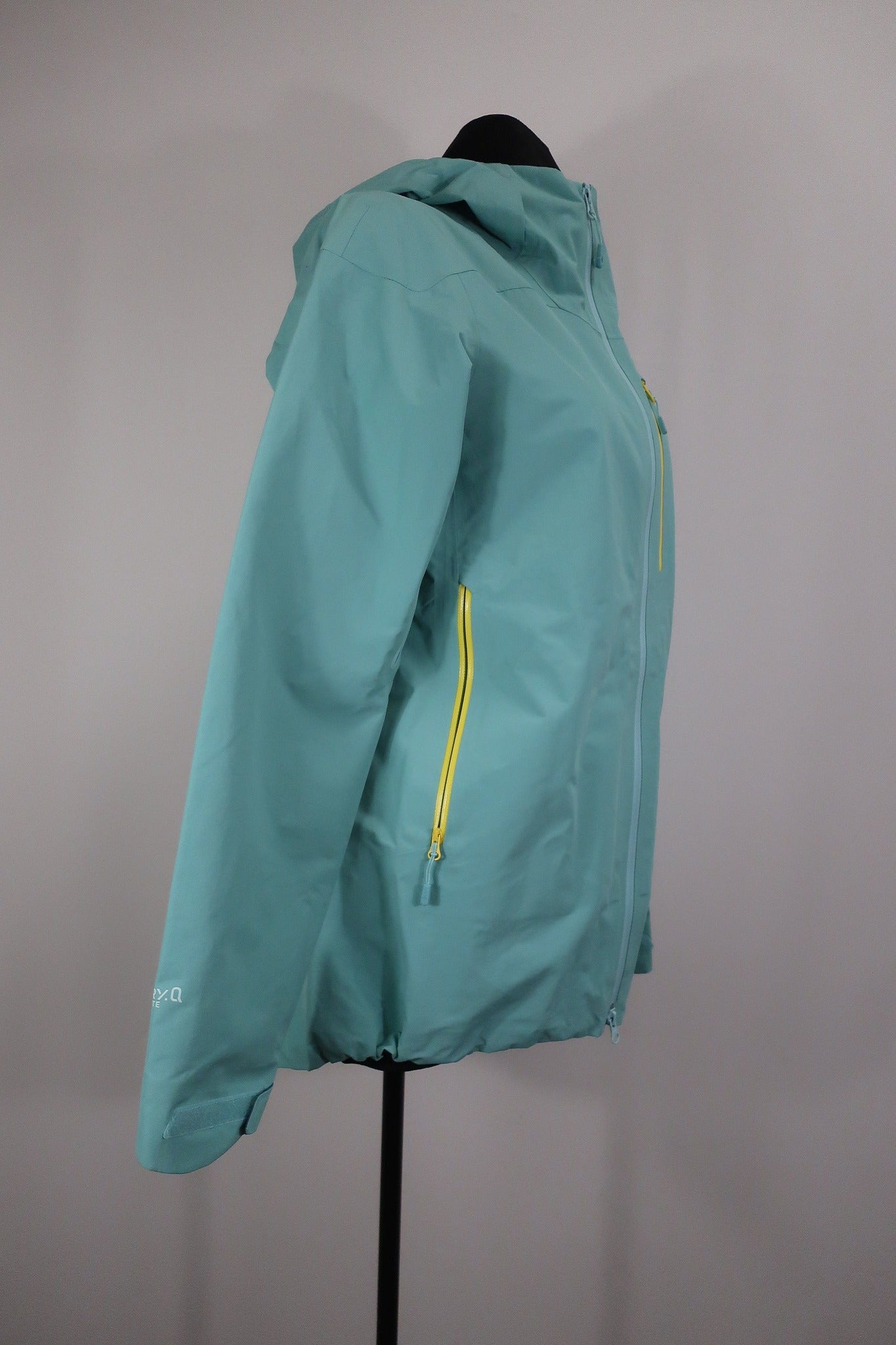 MOUNTAIN HARDWEAR moteriška striukė L dydis