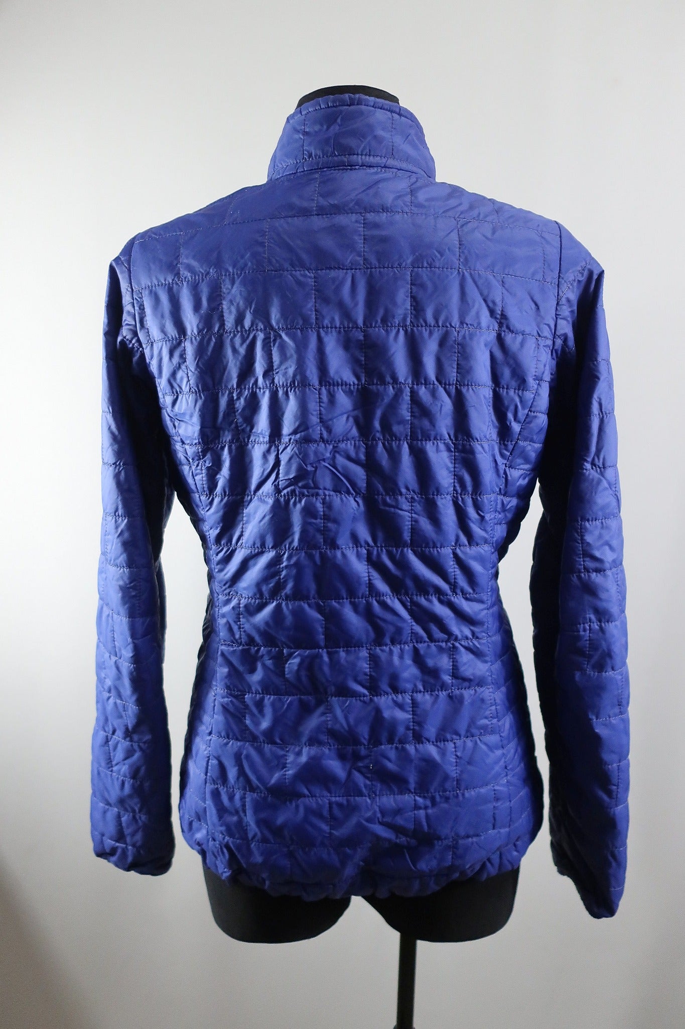 PATAGONIA lengva moteriška striukė su primaloft S/M dydis