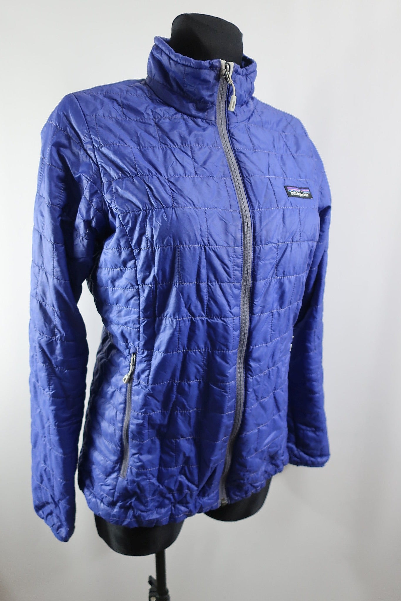 PATAGONIA lengva moteriška striukė su primaloft S/M dydis