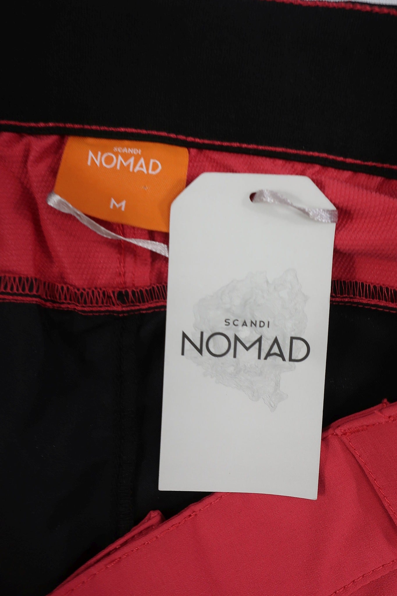 NOMAD naujos moteriškos laisvalaikio, trekingo kelnės L/XL dydis