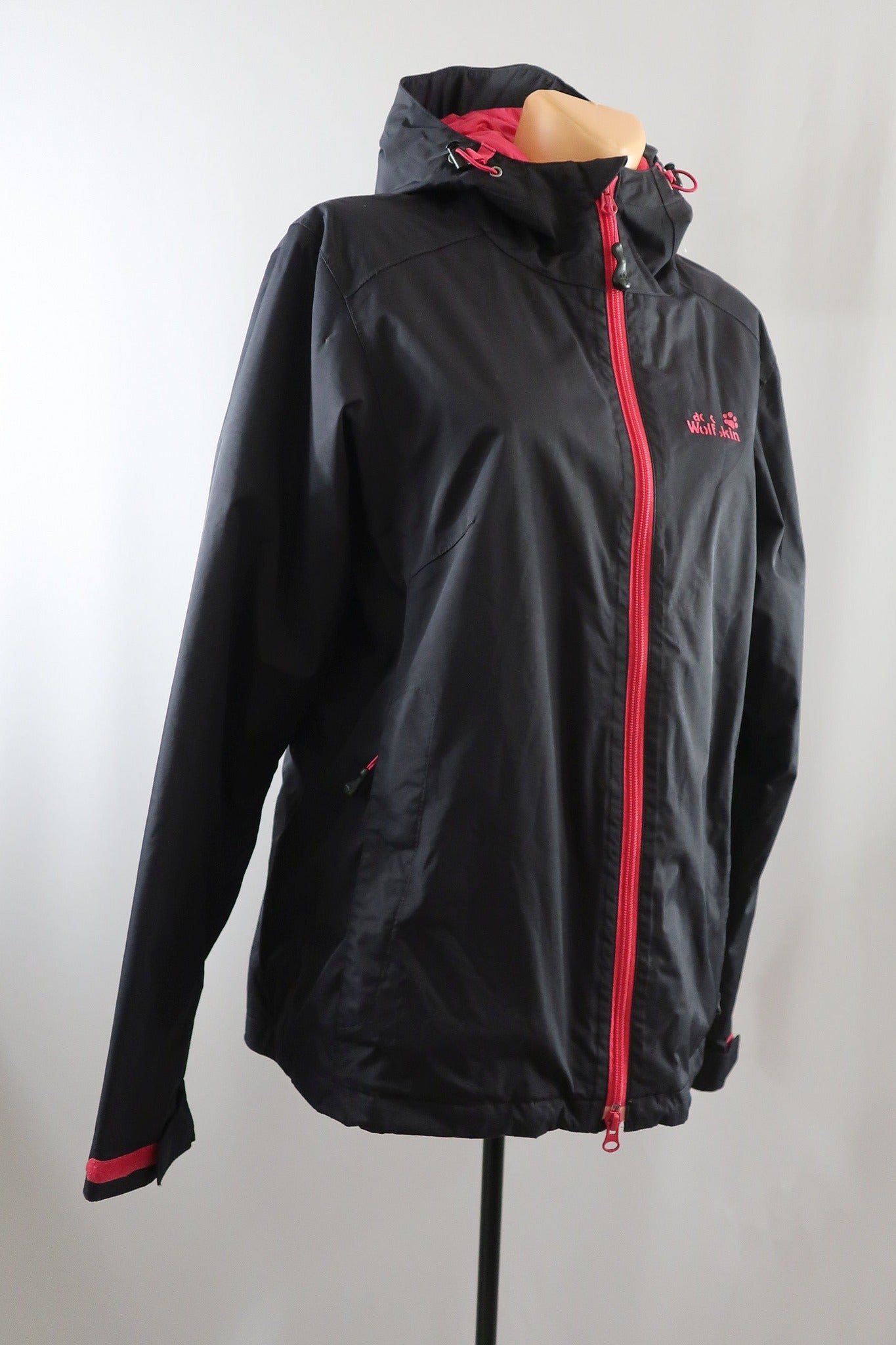JACK WOLFSKIN moteriška striukė L dydis