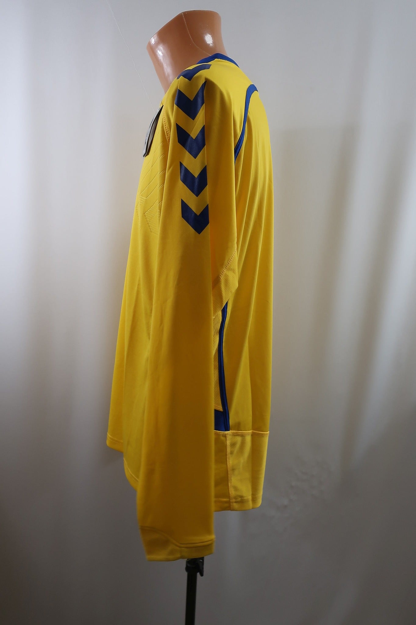 HUMMEL nauji vyriški sportiniai marškinėliai XL dydis.