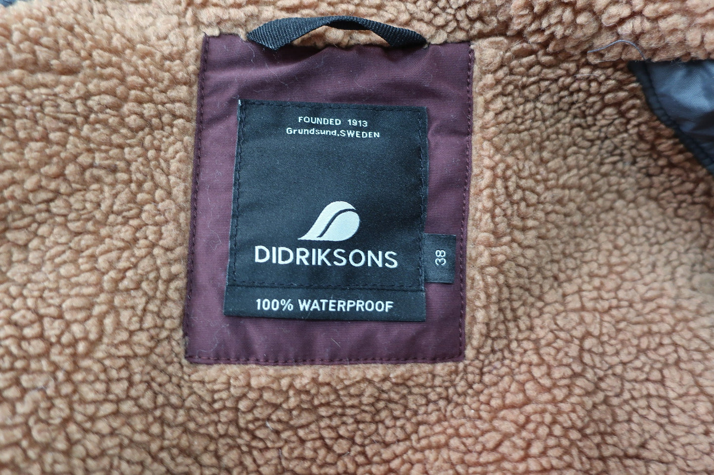 DIDRIKSONS moteriška parka/puspaltis 38/40 dydis