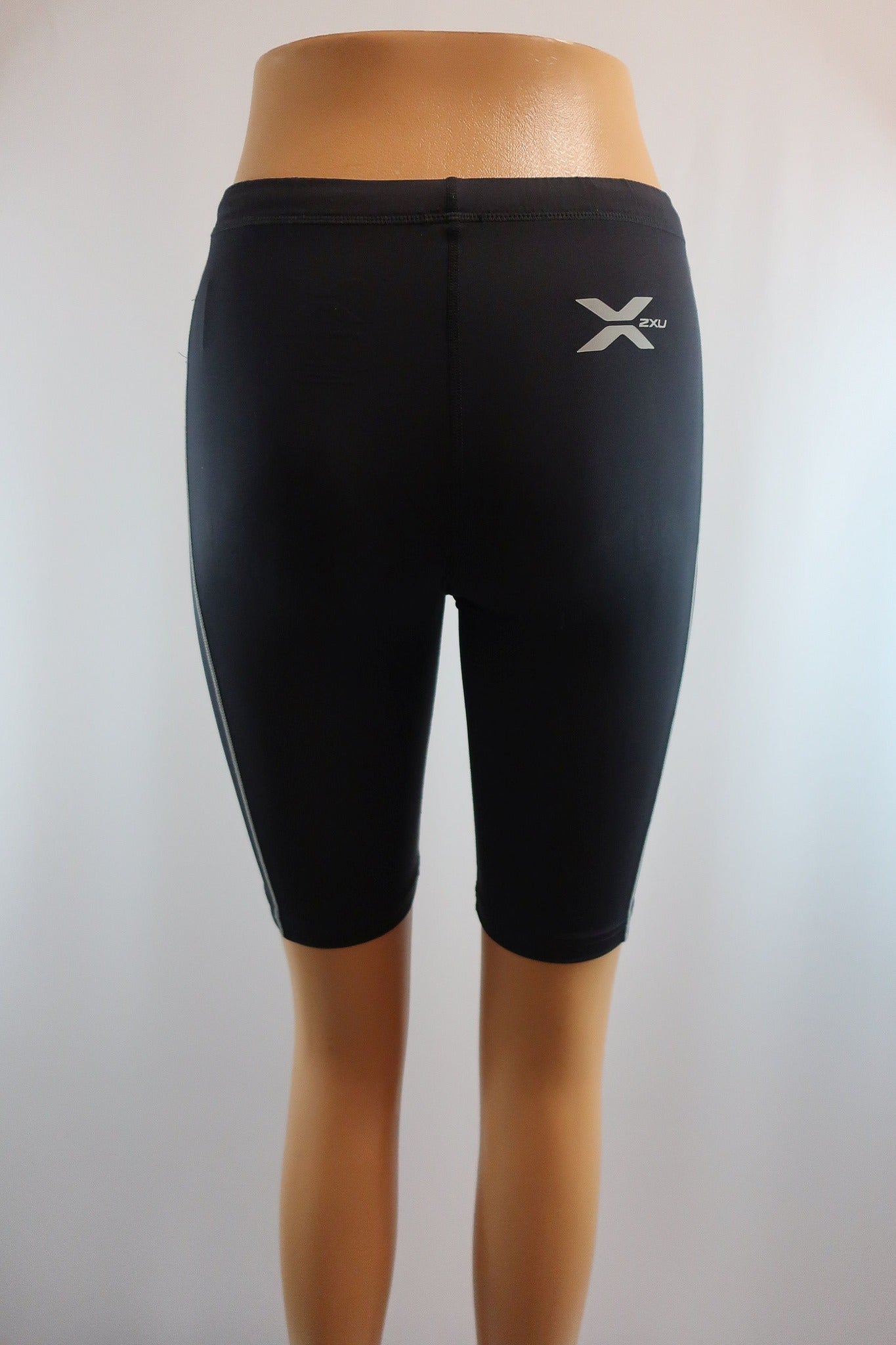 2XU vyriški sportiniai kompresiniai šortai M dydis