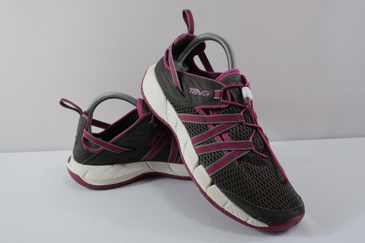 TEVA laisvalaikio batai 39 dydis