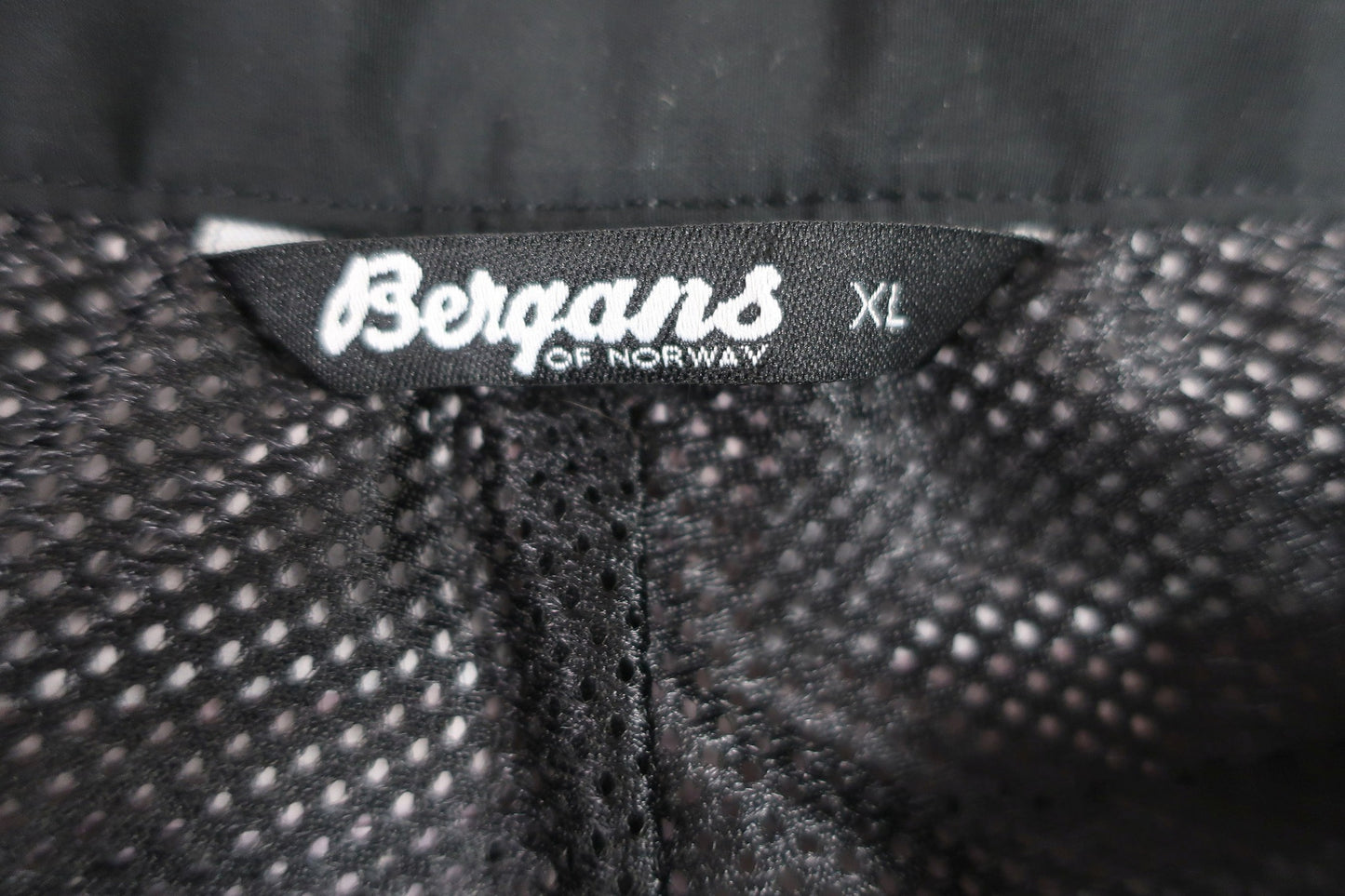 BERGANS moteriškos membraninės laisvalaikio kelnės XL dydis