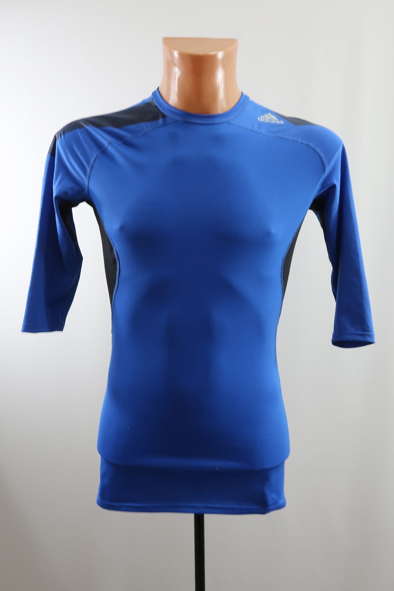 ADIDAS TECHFIT vyriški kompresiniai sportiniai marškinėliai M/L dydis