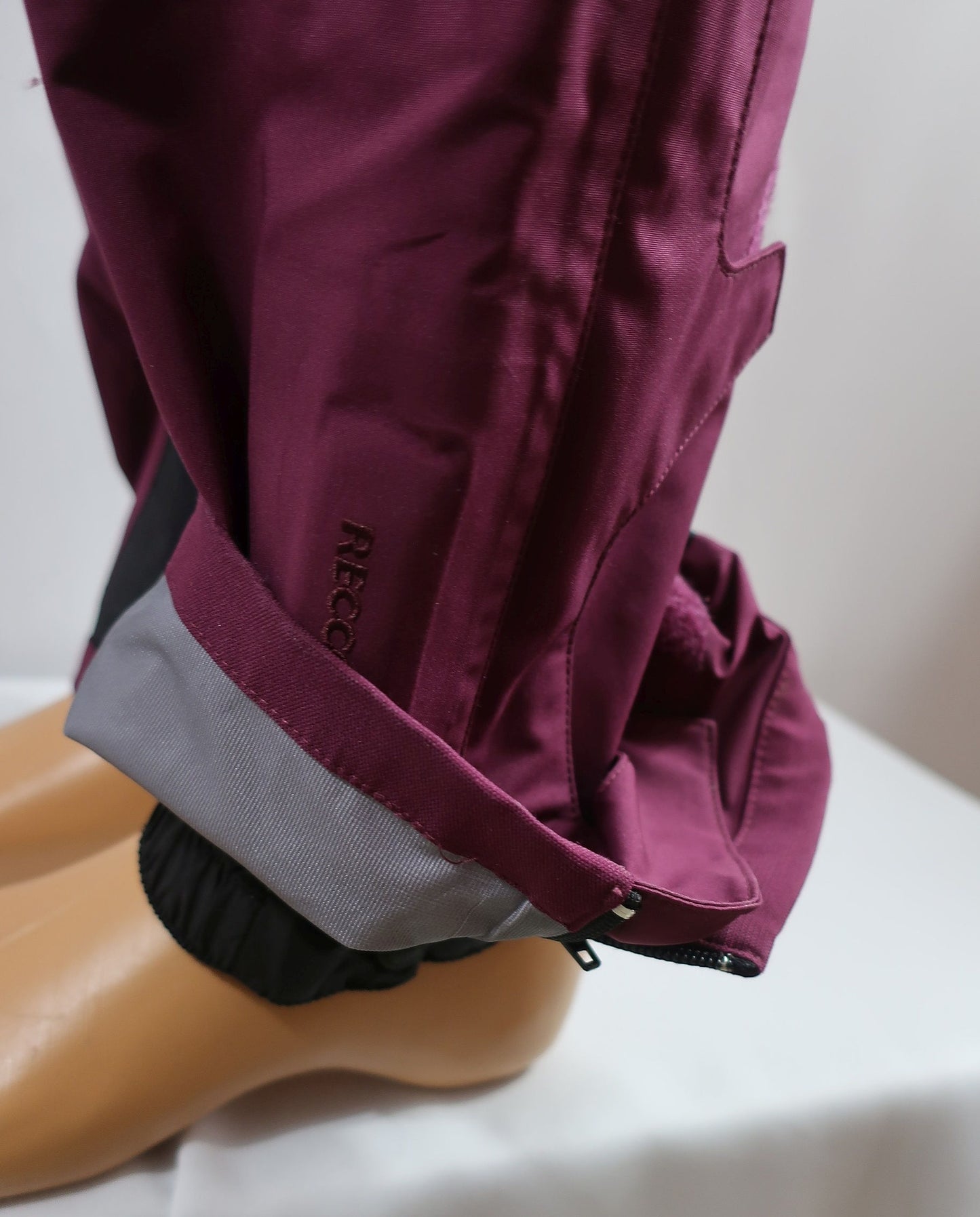 BERGANS moteriškos membraninės laisvalaikio kelnės L/XL dydis