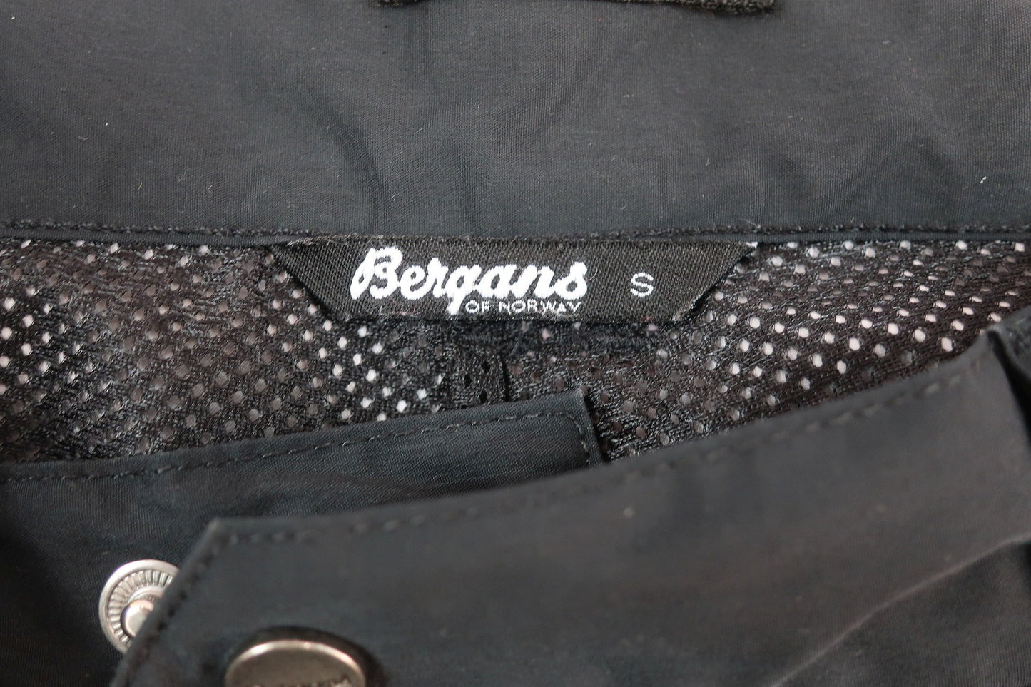 BERGANS moteriškos membraninės laisvalaikio kelnės S/M dydis