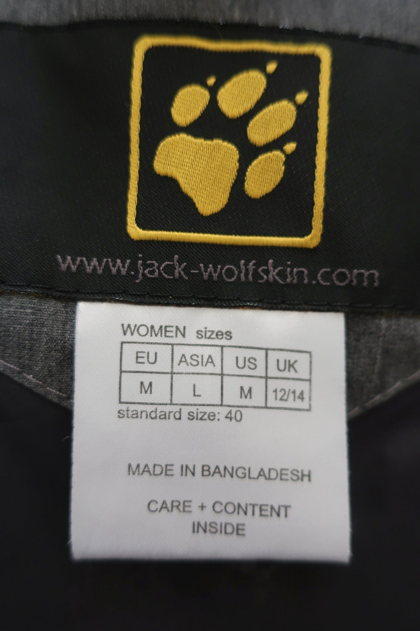 JACK WOLFSKIN moteriška striukė M dydis