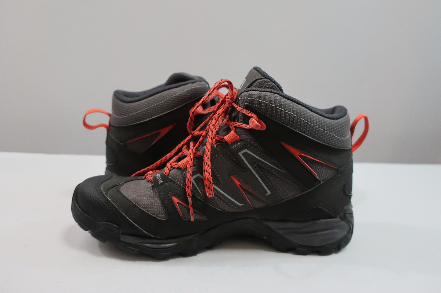 SALOMON laisvalaikio, žygio batai su Gore-tex 37,5/38 dydis