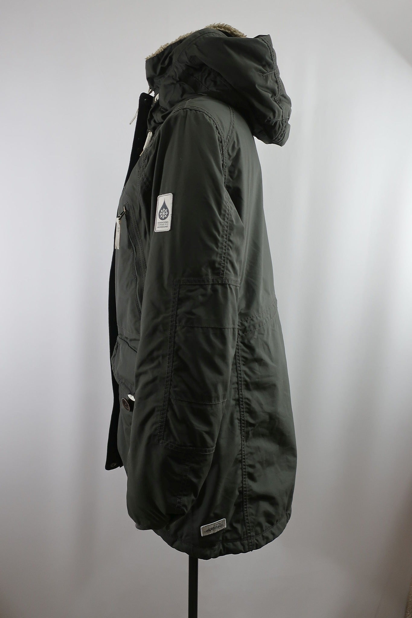 DIDRIKSONS moteriškas puspaltis/parka 40 dydis
