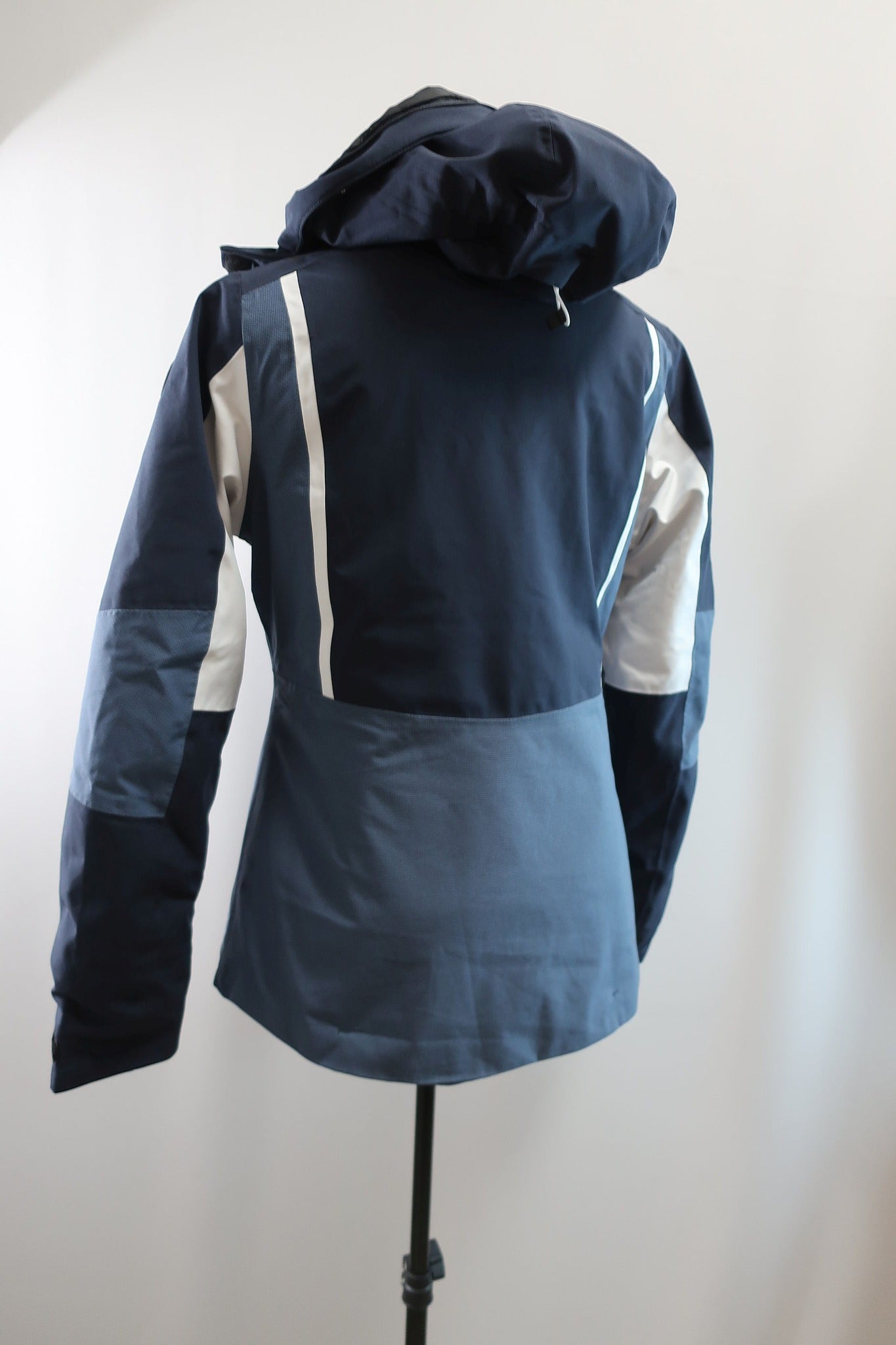 ICEPEAK moteriška striukė 36 dydis