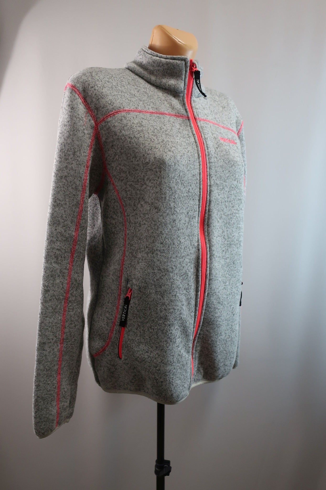 VERTICAL moteriškas šiltukas 40 dydis