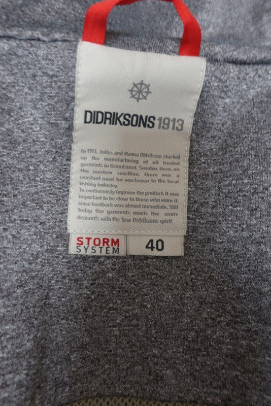 DIDRIKSONS moteriška parka/puspaltis 40 dydis