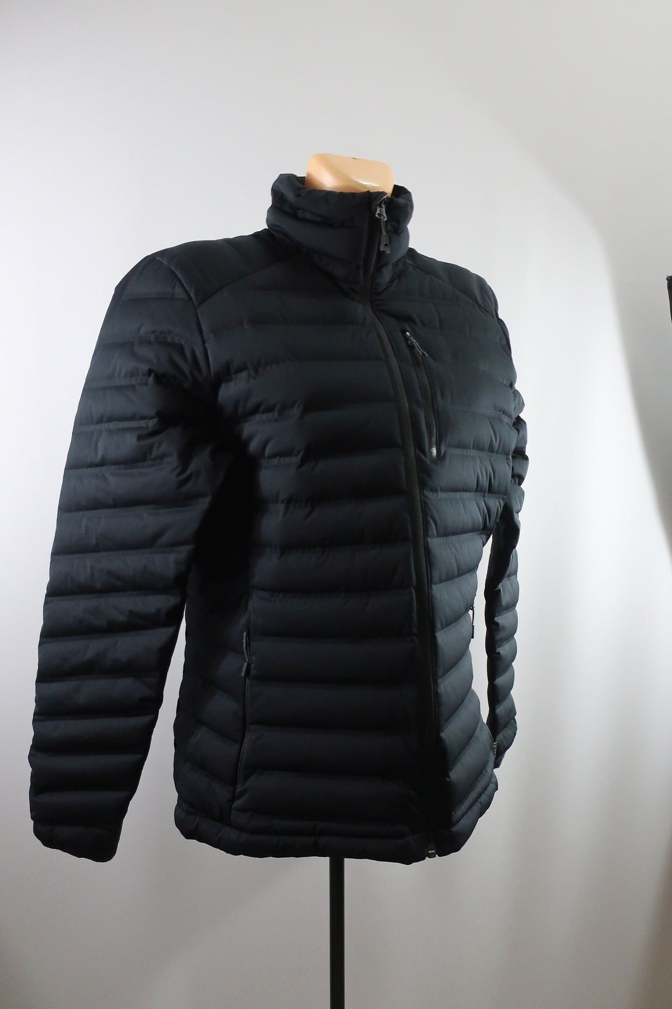 MOUNTAIN HARDWEAR moteriška lengva pūkinė striukė Ldydis