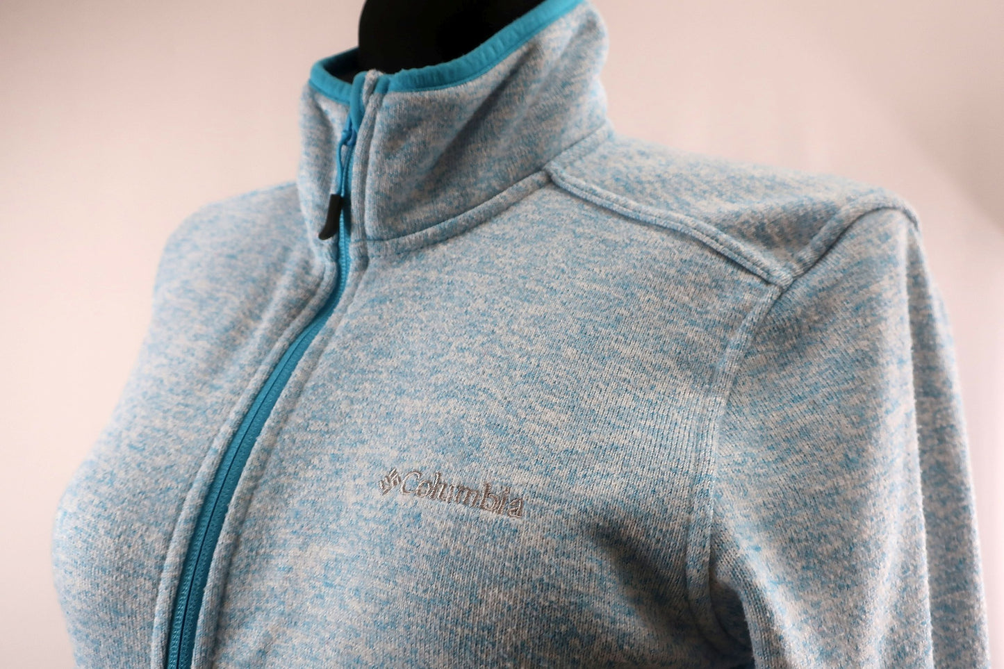 COLUMBIA moteriškas šiltukas M dydis