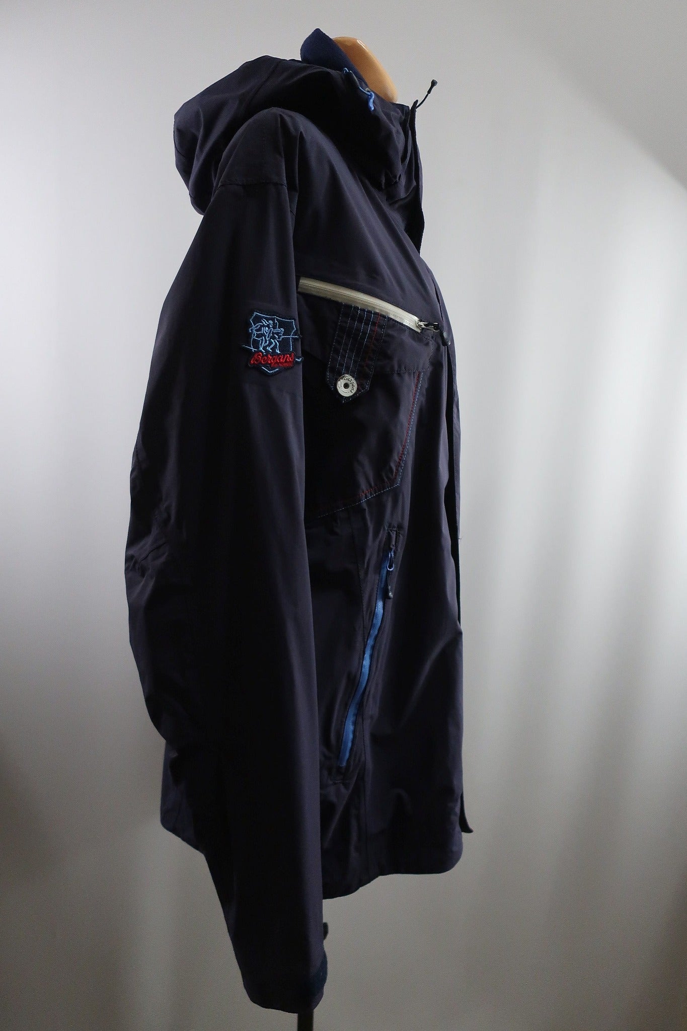 BERGANS moteriška striukė XL/XXL dydis