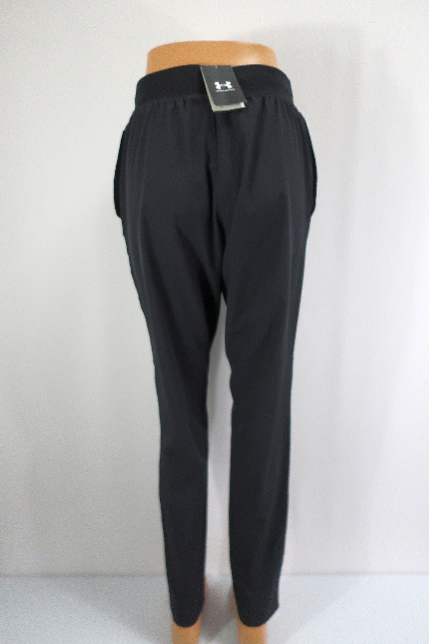 UNDER ARMOUR vyriškos naujos sportinės, laisvalaikio kelnės M dydis