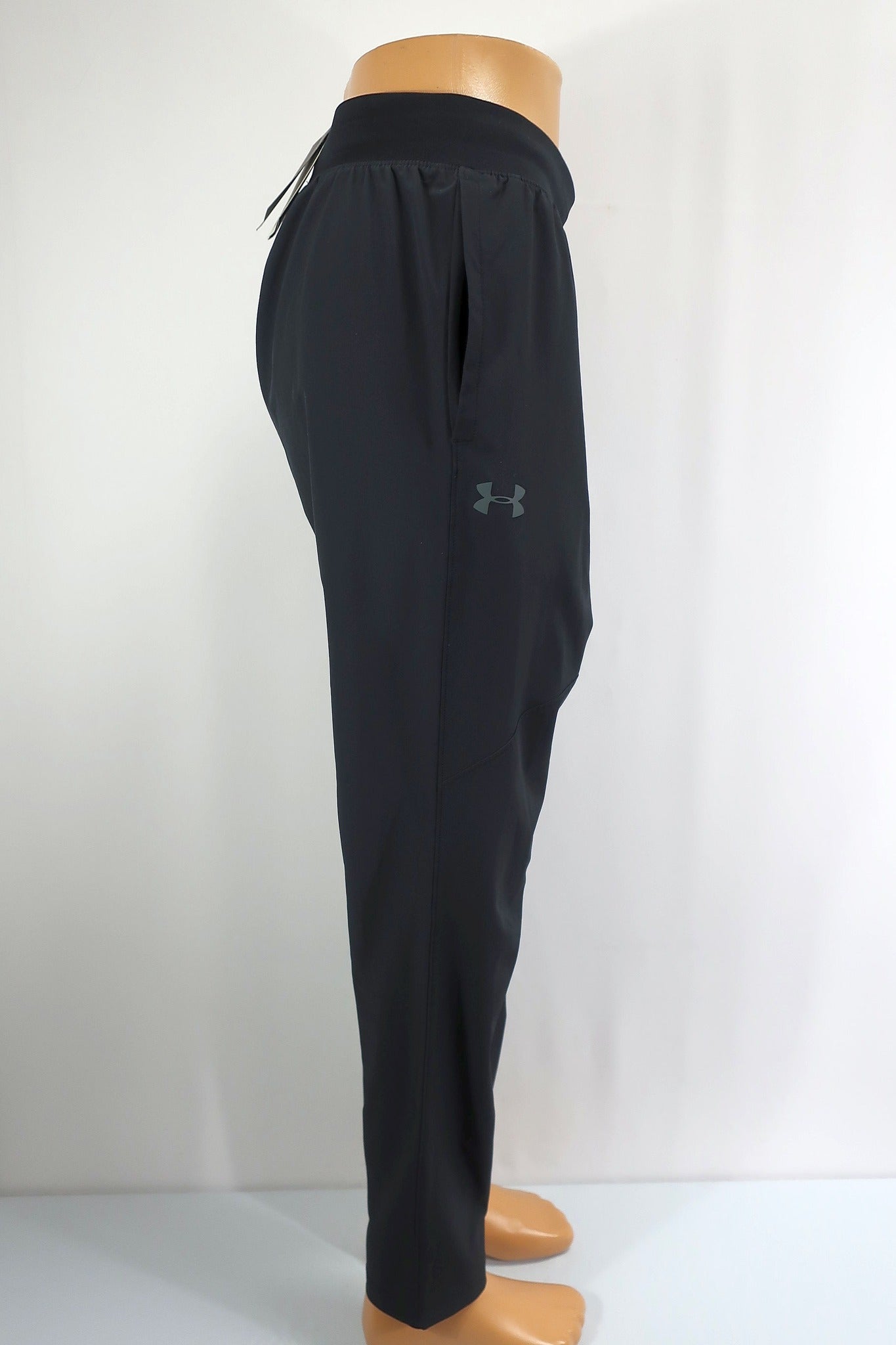 UNDER ARMOUR vyriškos naujos sportinės, laisvalaikio kelnės M dydis