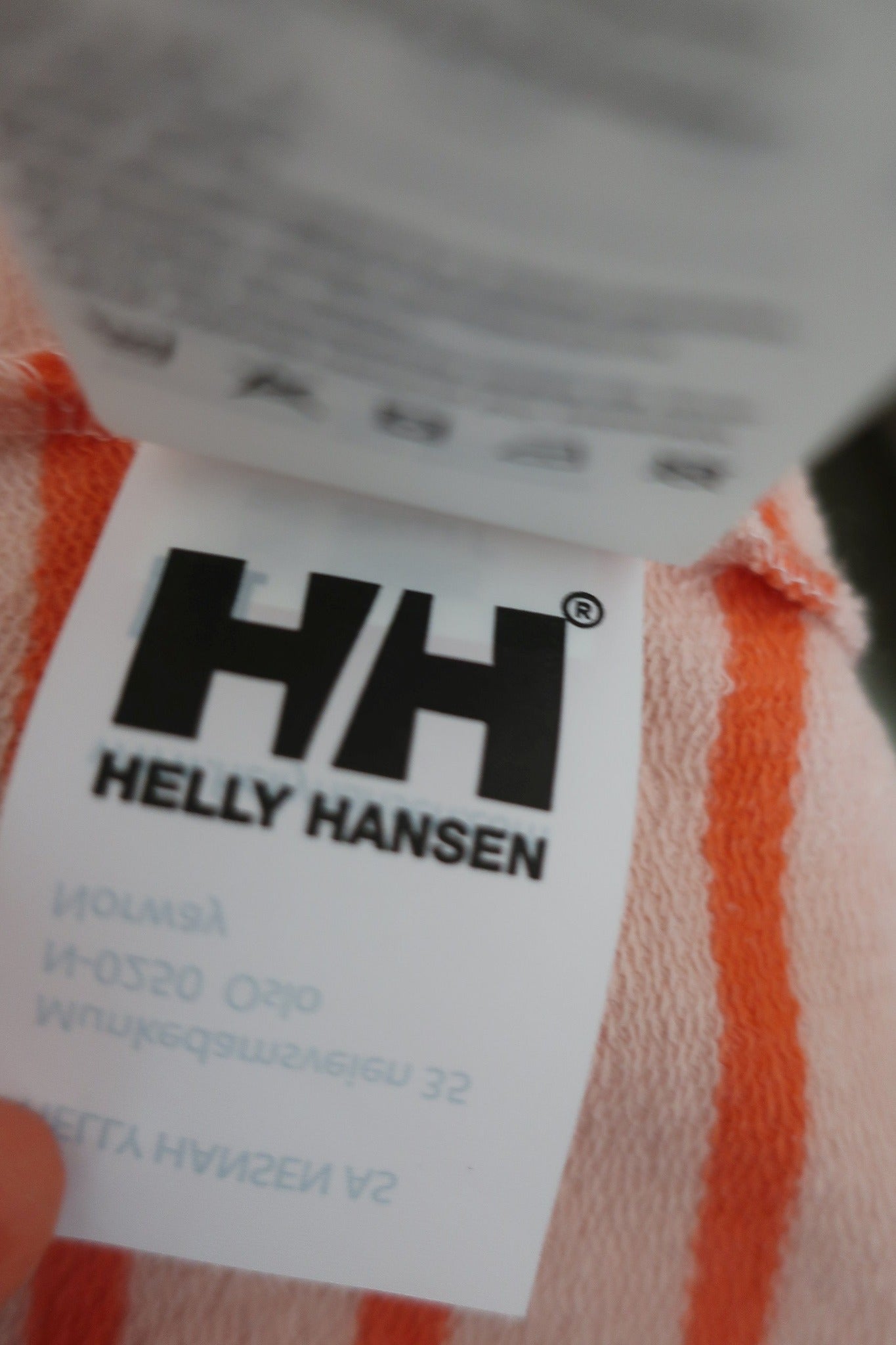 HELLY HANSEN moteriškas laisvalaikio kostiumas - džemperis ir sijonas S dydis