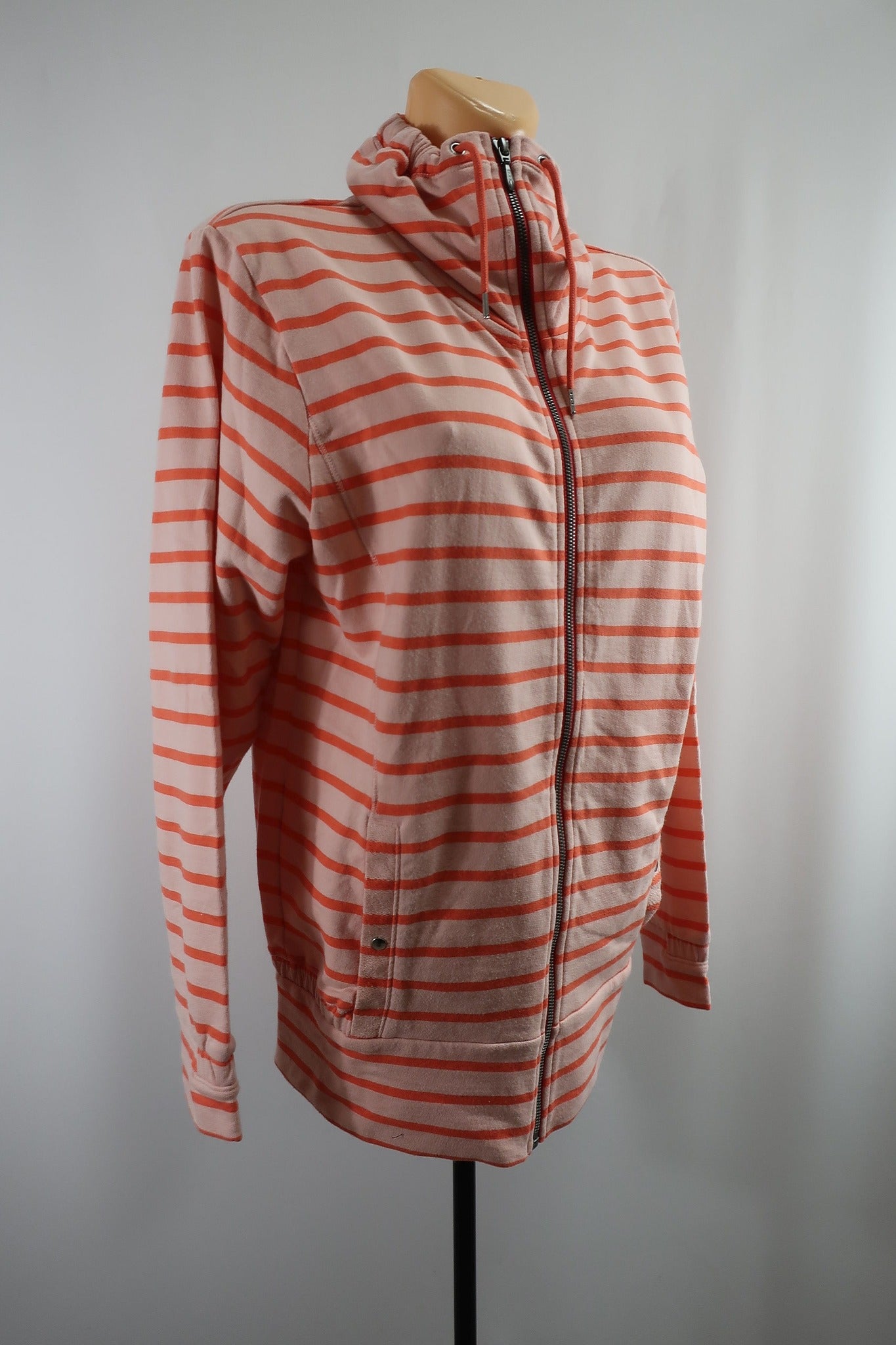 HELLY HANSEN moteriškas laisvalaikio kostiumas - džemperis ir sijonas S dydis